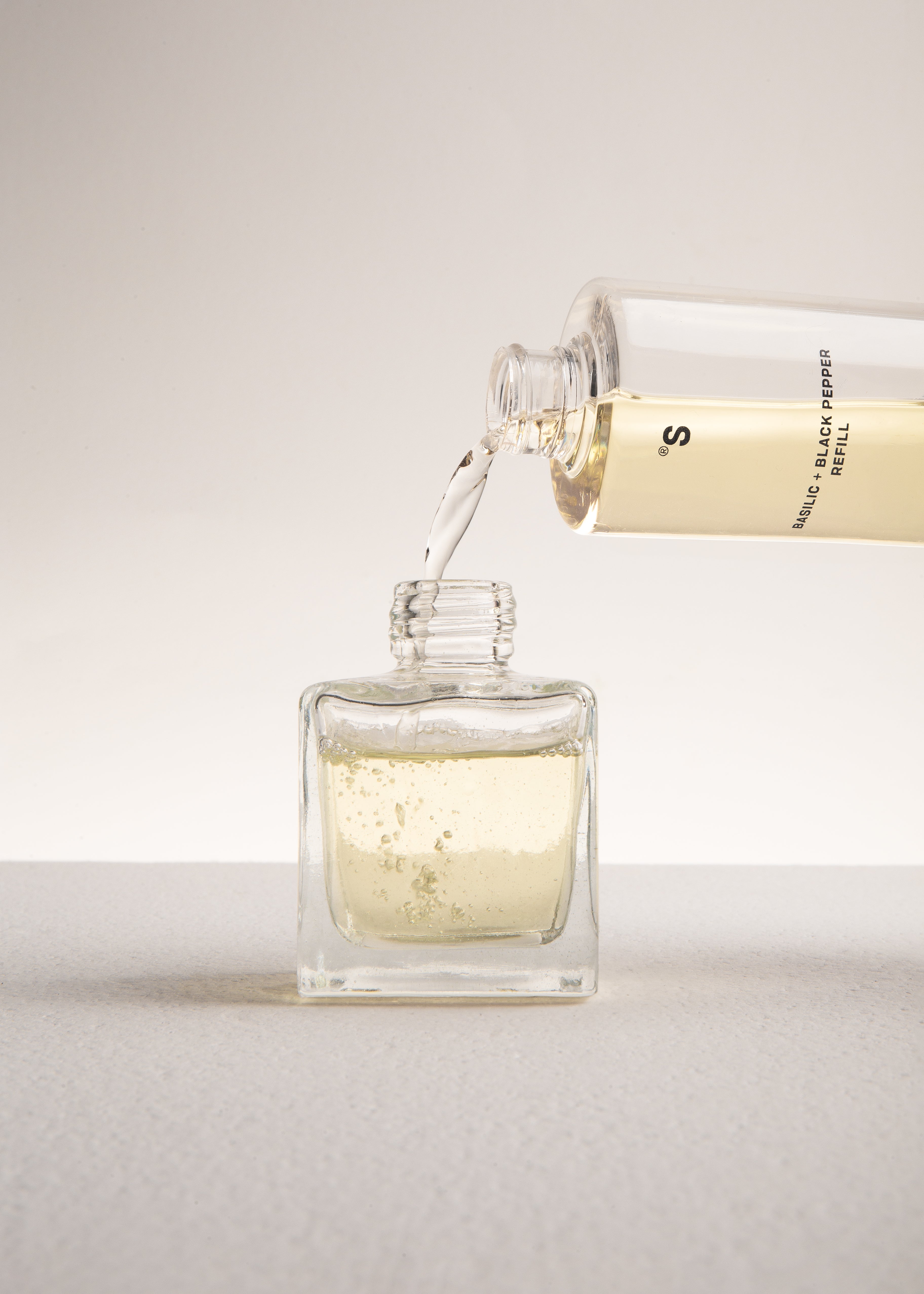 Sister's Aroma, Refil Parfum de Casă, Busuioc și Piper Negru, 200ML
